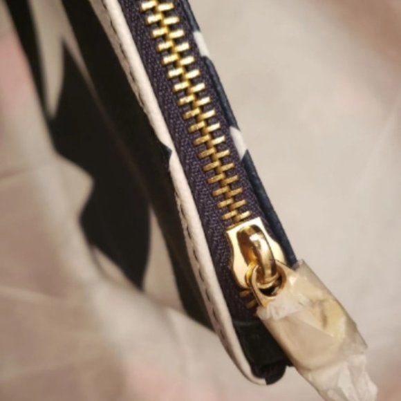 [NEW] CONSTELLATION CLUTCH - Picture 3 of 7